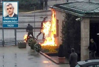 Kendini yakan işçi ve vicdansız komplo teorisyenleri